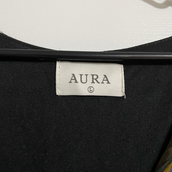 Peacock print tie-front romper - Picture 6 of 6